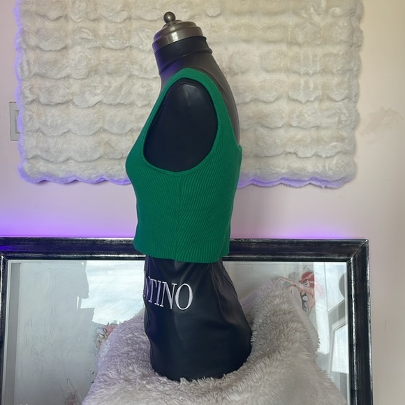 House of Harlow Green Ribbed Women's Top - Picture 3 of 6